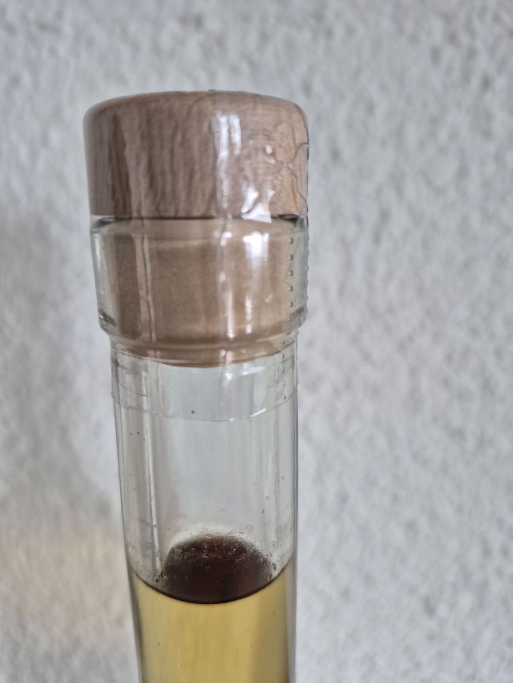 Bevande alcoliche: Birnenschnaps – Usato da Ennetbürgen venduto da thb_b66b 2