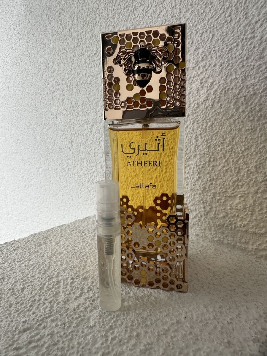 Lattafa Profumi & Eau de Toilette: Lattafa Atheeri (3ml Abfüllung) – Usato da Lyss venduto da PA0000