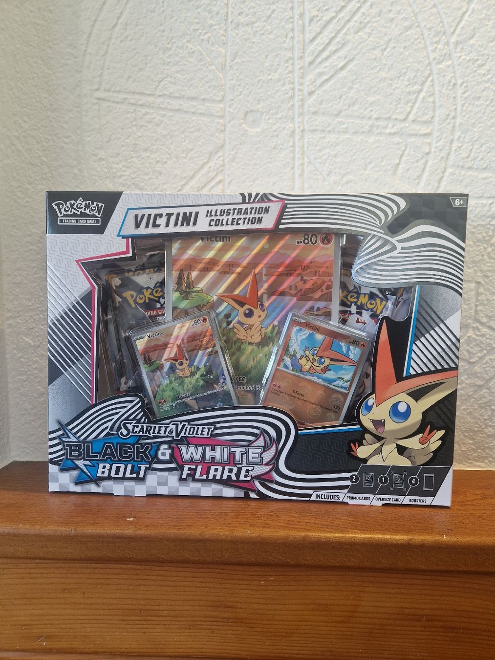 Pokémon Cartes à collectionner: Victini illustration collection box EN🇬🇧 – Neuf avec emballage d'origine à Hubersdorf par mando77
