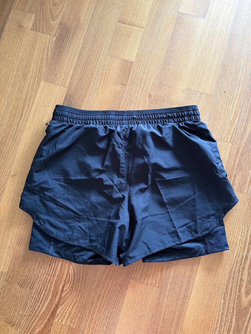 Nike Pantaloni: Nike Shorts DRI-FIT 2 in 1 – Nuovo (secondo la descrizione) da Uster venduto da Blondii03 1