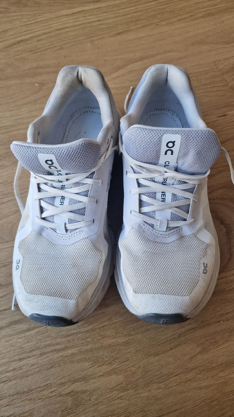 Herrenschuhe: On Cloud Schuhe Grösse 38.5 – Gebraucht aus Gümligen von koo_95tf