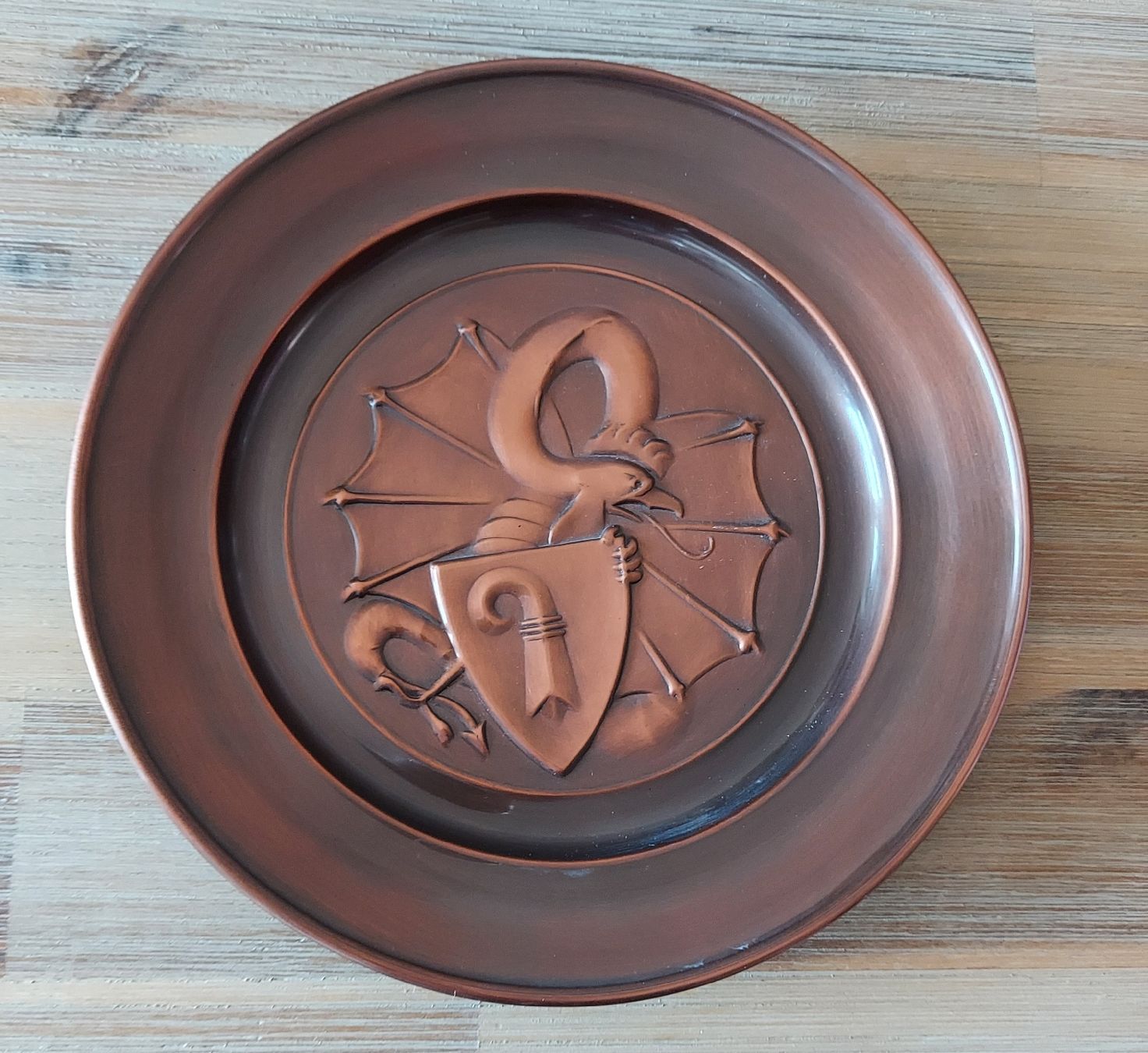 Tutte le decorazioni: Wandteller Basilisk Baslerstab 23,5 cm – Usato da Basel venduto da Mazzo84