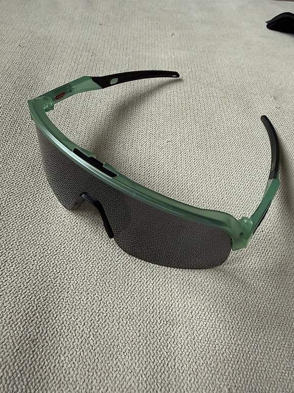 Occhiali & Lenti: Oakley Sonnenbrille – Nuovo (secondo la descrizione) da Tagelswangen venduto da Mantii 1