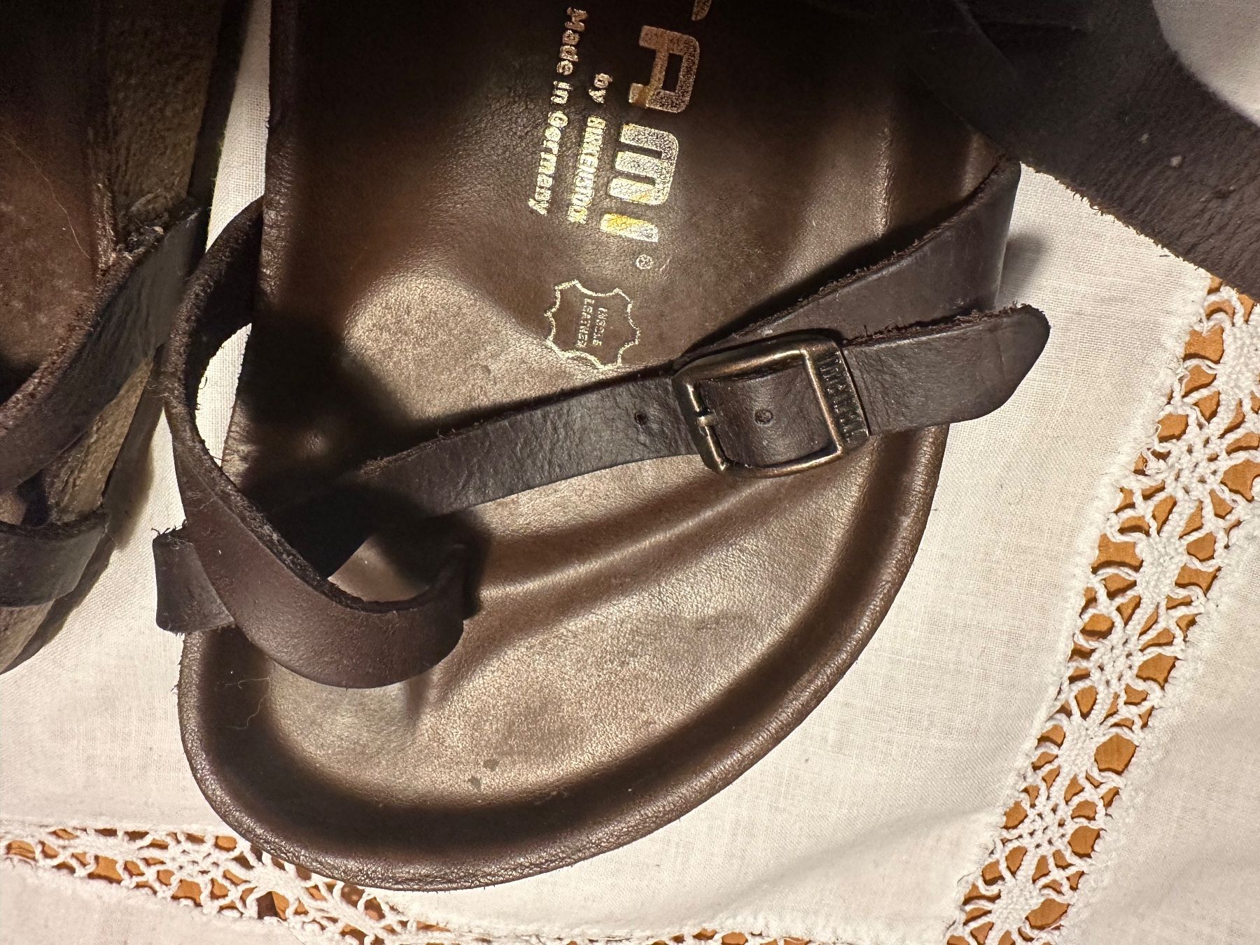 Birkenstock Scarpe da donna: Tatami bei Birkenstock – Usato da Sta. Maria V. M. venduto da perpeline 2
