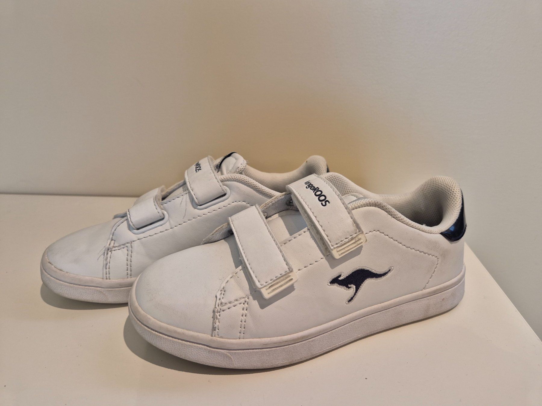 Scarpe per ragazzi: Kangaroos Kinder Schuhe, Gr. 31, Weiss, – Usato da Dietikon venduto da grafad 2