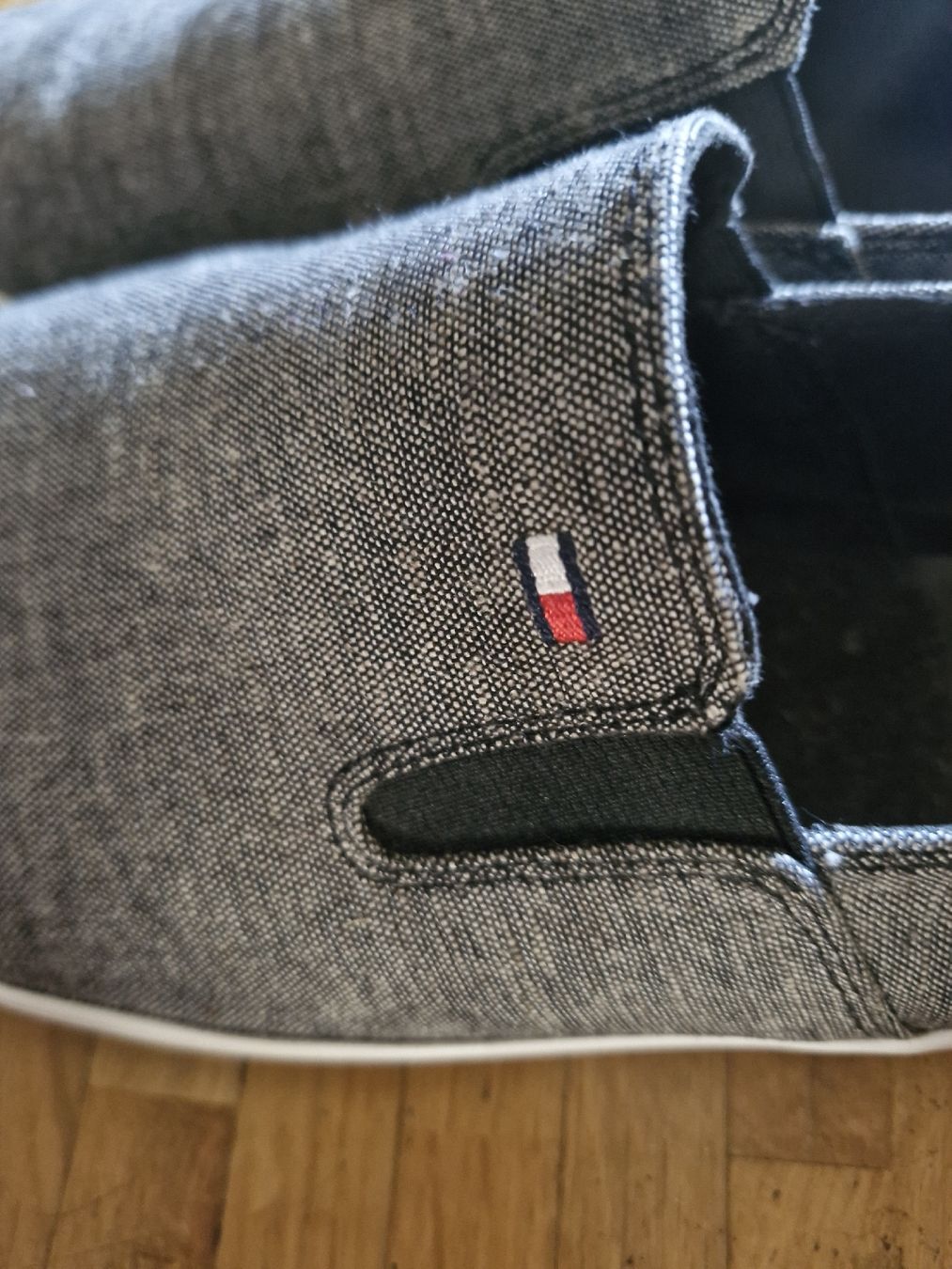 Tommy Hilfiger Scarpe da uomo: Hilfiger Slipper Frühling/Sommer 45 – Nuovo (secondo la descrizione) da Basel venduto da mic_2yn9 1