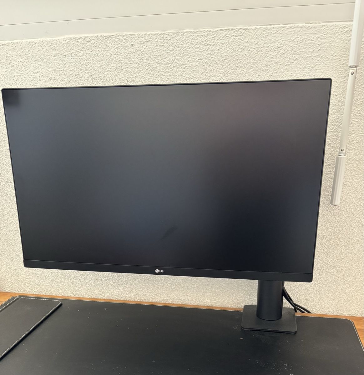 LG Monitore: LG27QN880-B – Gebraucht aus Bottenwil von Faebu1996