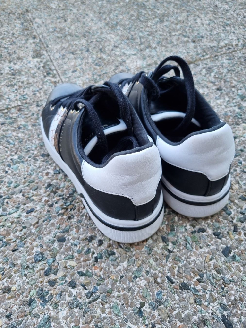 Guess Scarpe da donna: Guess Schuhe – Usato da Bülach venduto da cf96 1