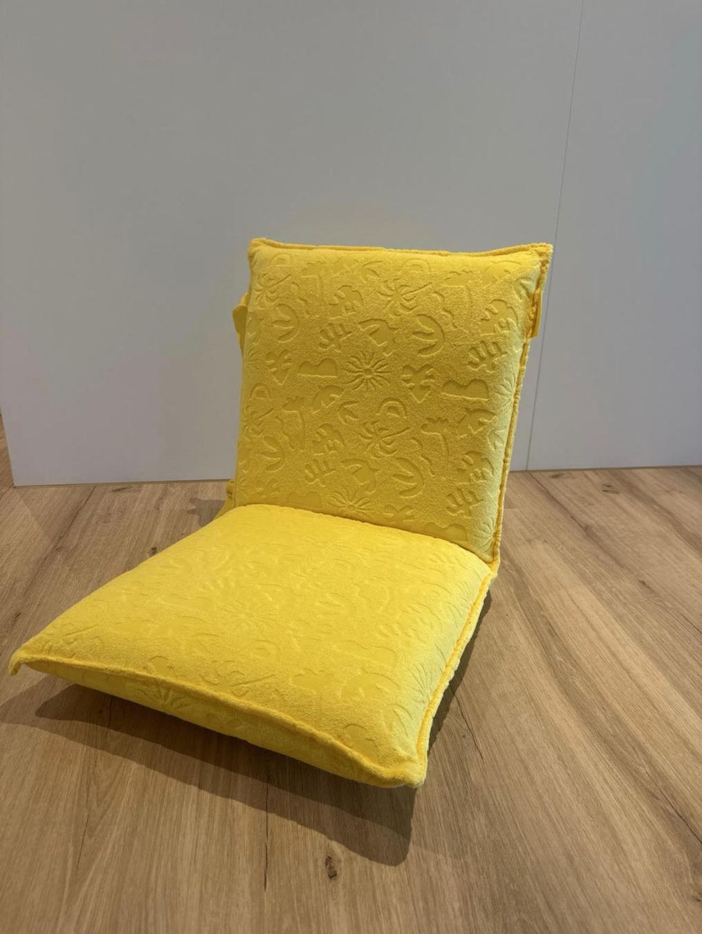 Stühle: Outdoor-Bodenstuhl – Gebraucht aus St. Gallen von dominik.meyer00 1