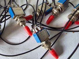 12 Stück Einbau-Kippschalter mit Mutter