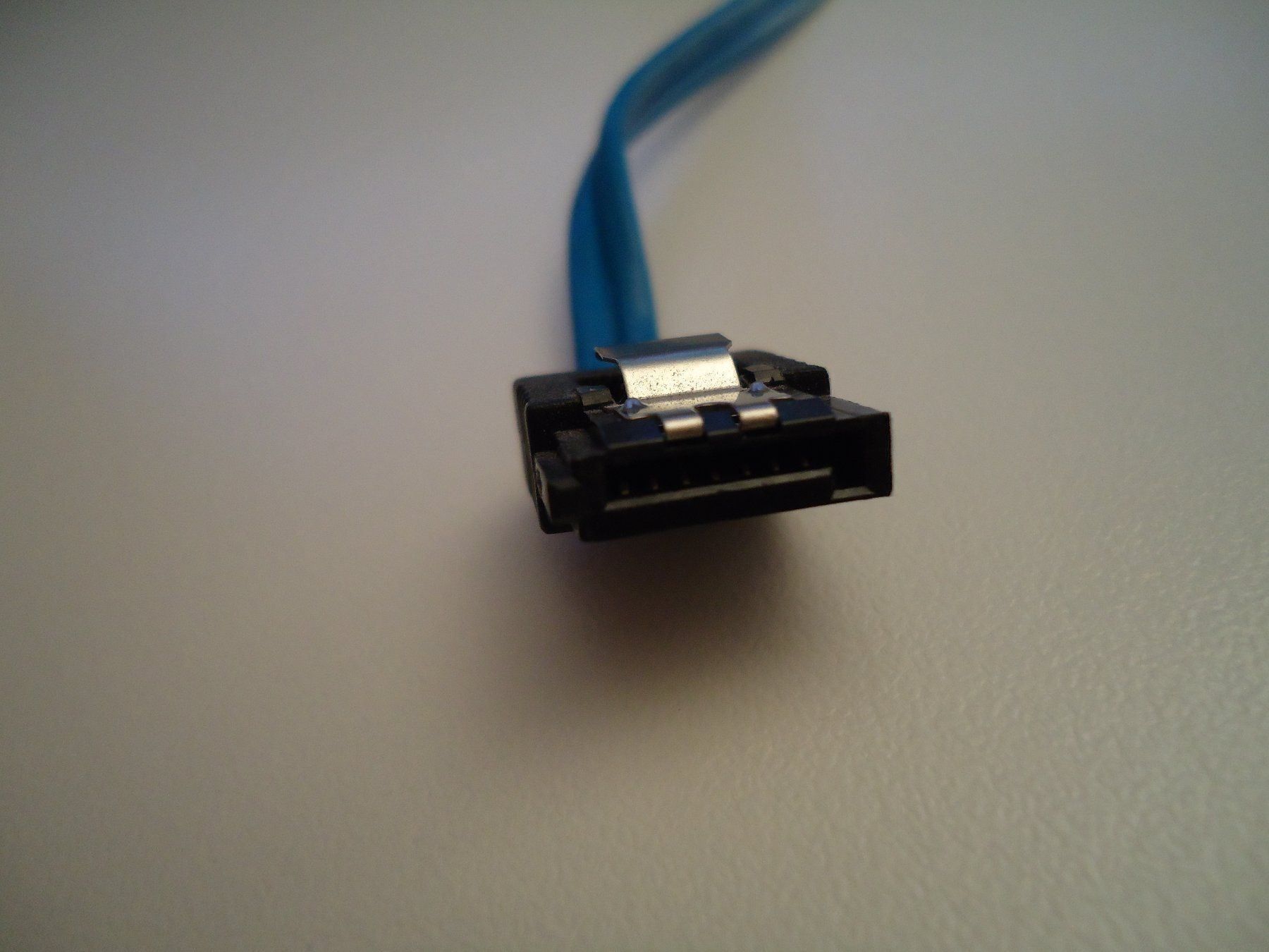 Cavi: S-ATA Kabel – Usato da Emmenbrücke venduto da BlSi 1
