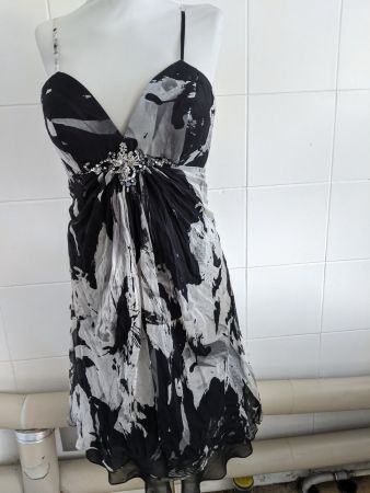 Traumhafte SEIDE Sommer Cocktailkleid Gr 8