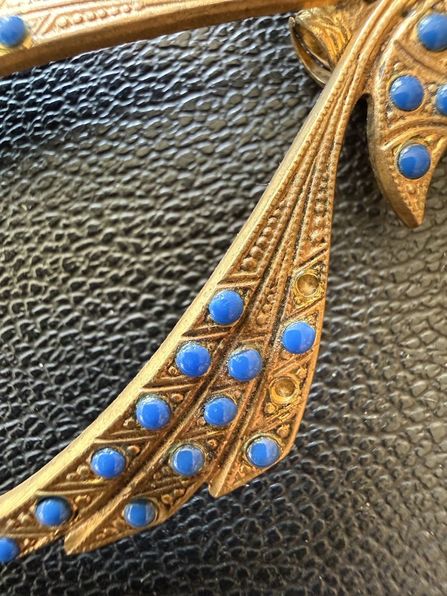 Anhänger: Pendentif et chaînette dorée  – Gebraucht aus Les Bayards von aout 1