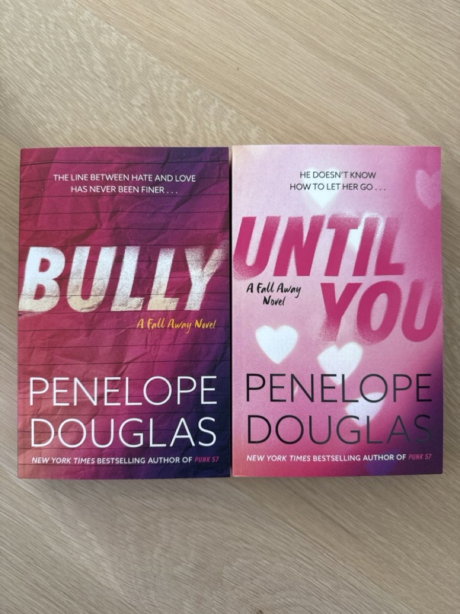 Libri: Fall away Novels by Penelope Douglas – Nuovo (secondo la descrizione) da Eglisau venduto da sammysells_2026