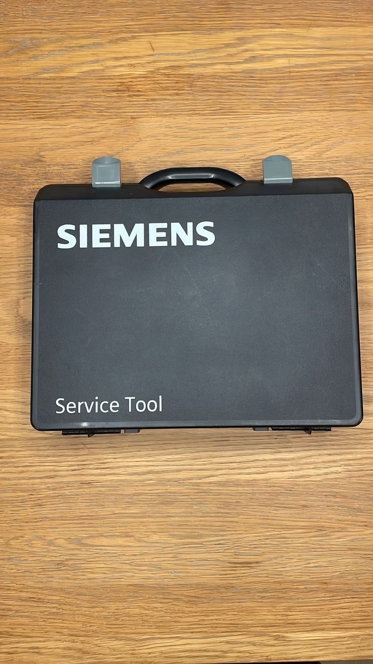 Siemens Sistema di controllo: Siemens OCI700 – Interface de service KNX / LPB – Usato da Venthône venduto da TAR 2