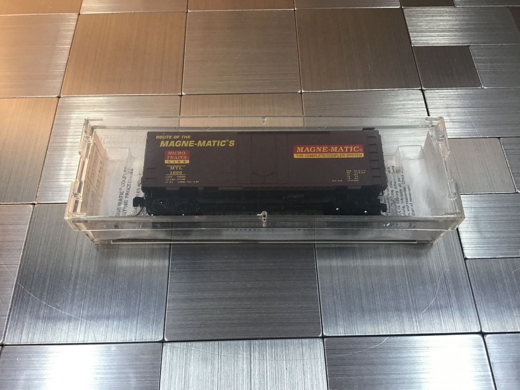 Micro Trains Line Modelleisenbahnen: MICRO TRAINS LINE GÜTERWAGEN SPUR N – Gebraucht aus Männedorf von Modellbau-wyss 4