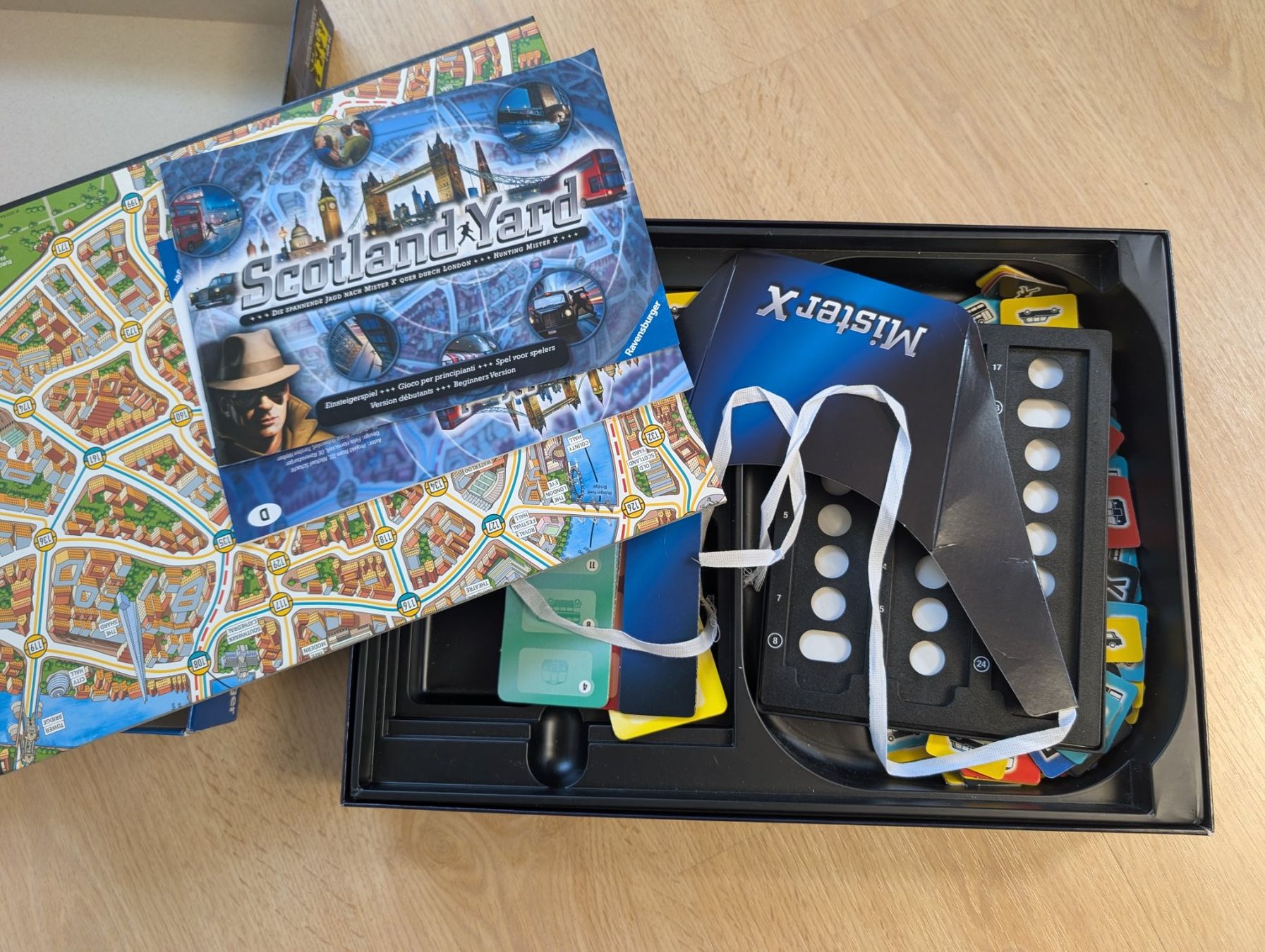 Ravensburger Spiele: Brettspiel Scotland Yard - DE – Gebraucht aus Felben-Wellhausen von Phattpat 2