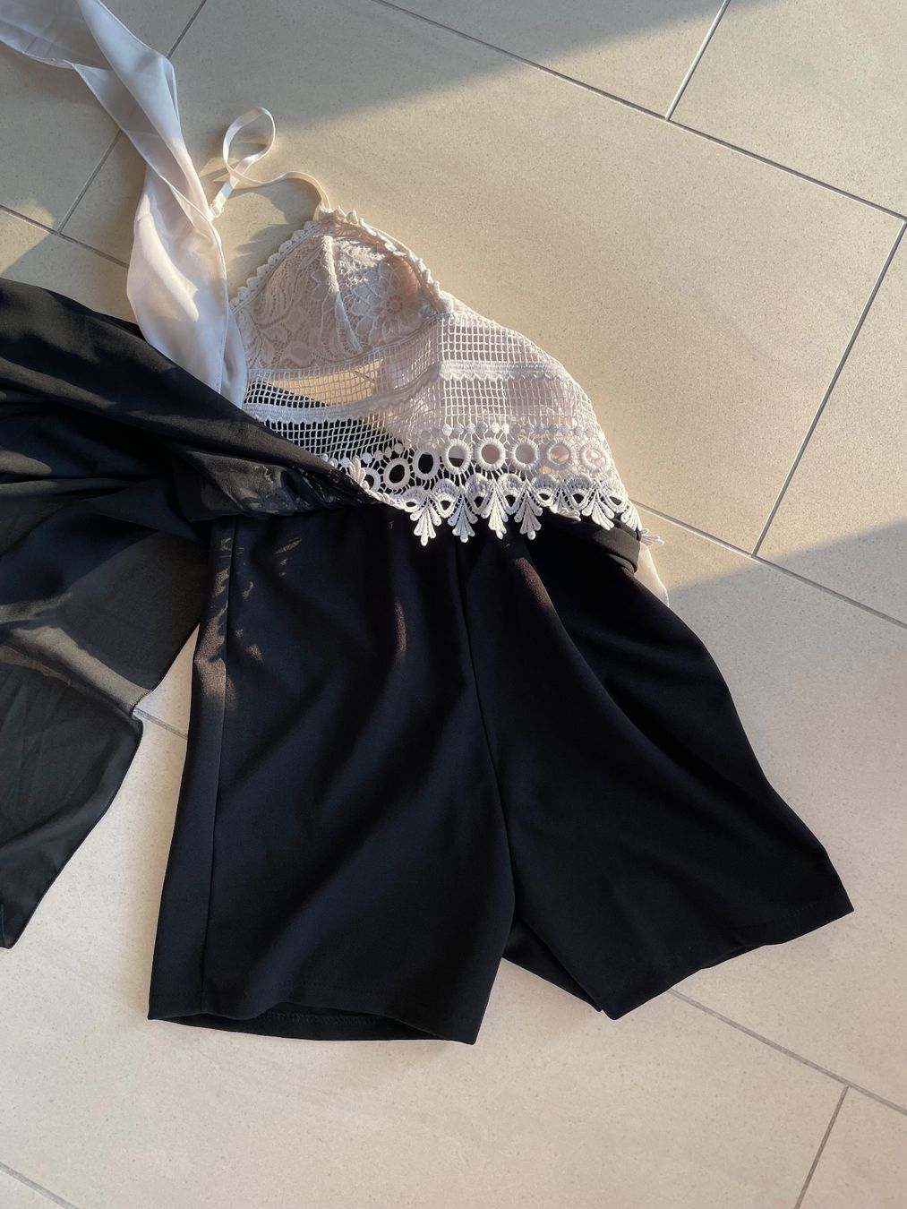 Robes: Kleid mit Hosenrock und Volant – D'occasion à Zug par falama 2