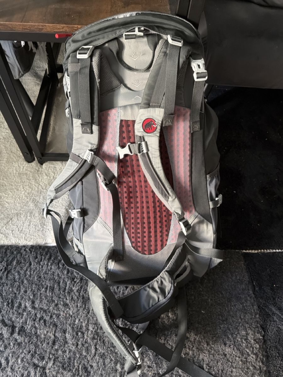 Mammut Zaini: MAMMUT HERON CREST 40. Rucksack  – Usato da Basel venduto da Muchachoo 2