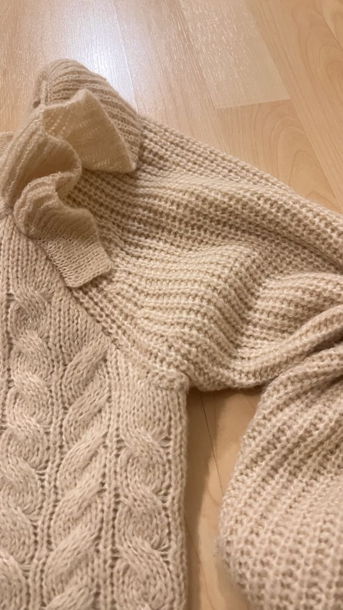 Vila Pullover & Sweatshirts: Eleganter VILA Pullover aus Wollmix – Gebraucht aus Bern von PrettyLittleWindow 3