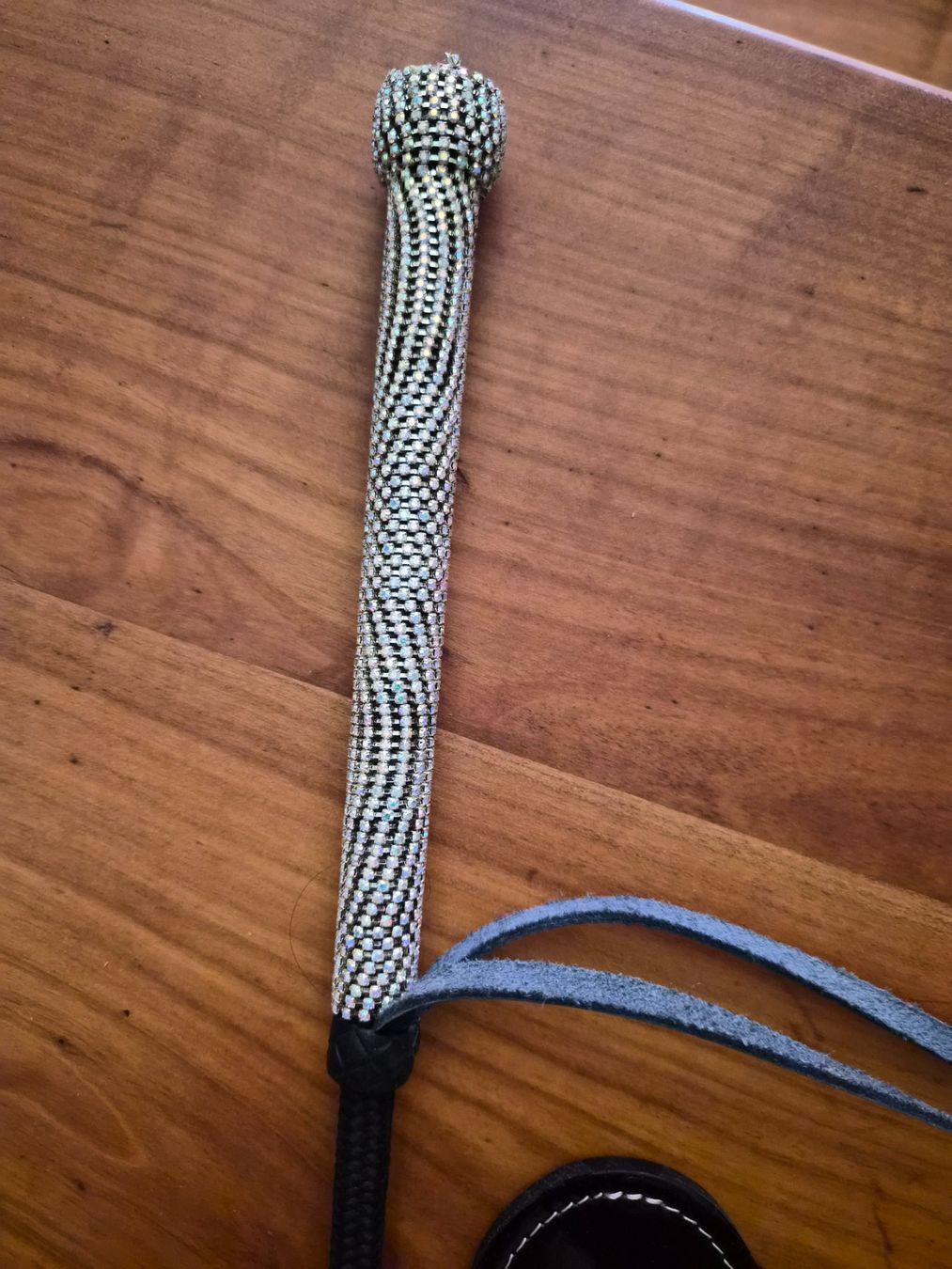 Autres accessoires pour animaux: Lederpeitsche und Paddle von Agent Provocateur, Set – D'occasion à Zürich par Ant72 3