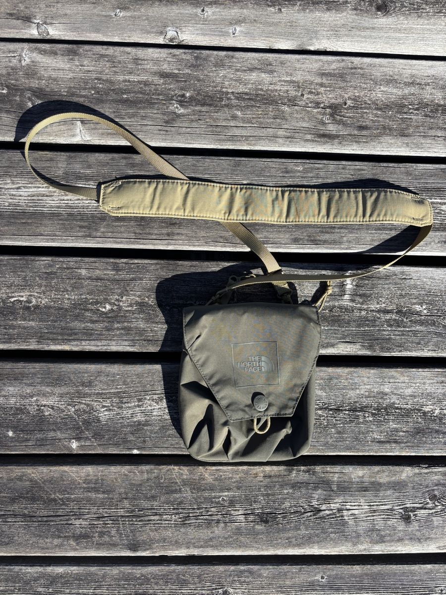North Face Borse: North Face Handtasche/ Sling – Nuovo (secondo la descrizione) da Rorschach venduto da Diboa