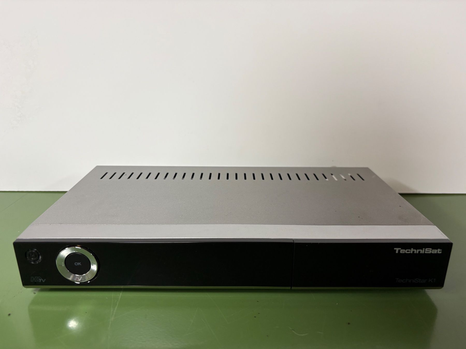 Technisat Récepteurs: TechniStar K1 Digitalreceiver DVB-C – D'occasion à Weite par FTW-AG