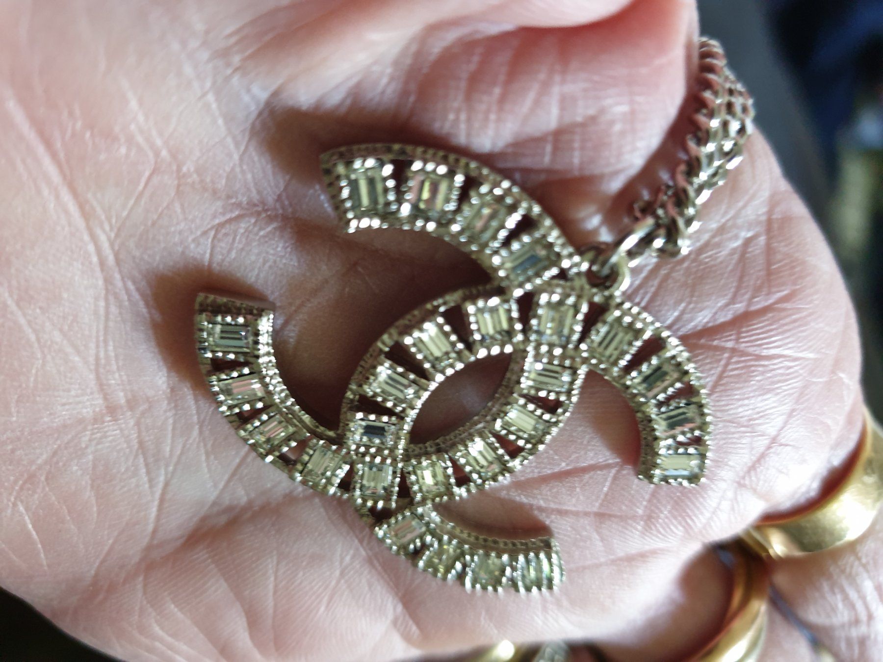Chanel Catenine: Chanel lange Kette – Usato da Bottmingen venduto da sandy_2 2