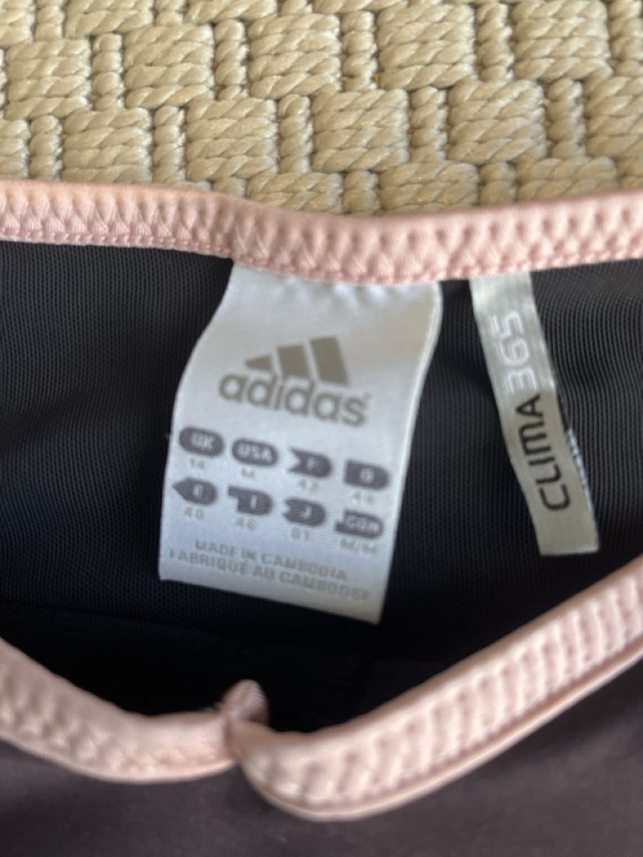 Adidas Tops: Sporttop Adidas, M – Gebraucht aus Solothurn von Bobesch08 5