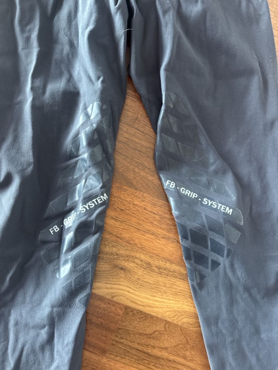 Felix Bühler Pantaloni: Reithose FB Grip-System dunkelblau Grösse 36 – Usato da Zug venduto da 123456767 1