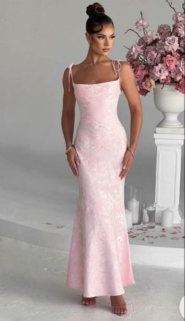 Elegantes Kleid von Babyboo, ungetragen