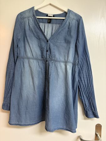H&M MAMA Jeansoptik-Bluse Gr. S 