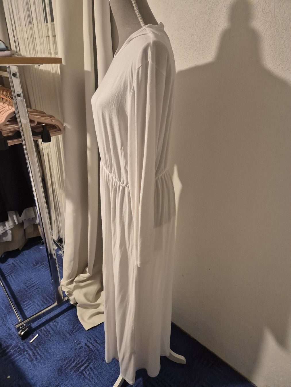 Robes: Maxikleid Refka Basic weiss Grösse L  – D'occasion à Zürich par Drago670 1