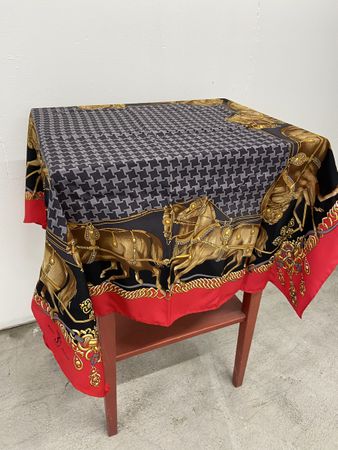Maison Mollerus Seidentuch Pferde-Motiv
