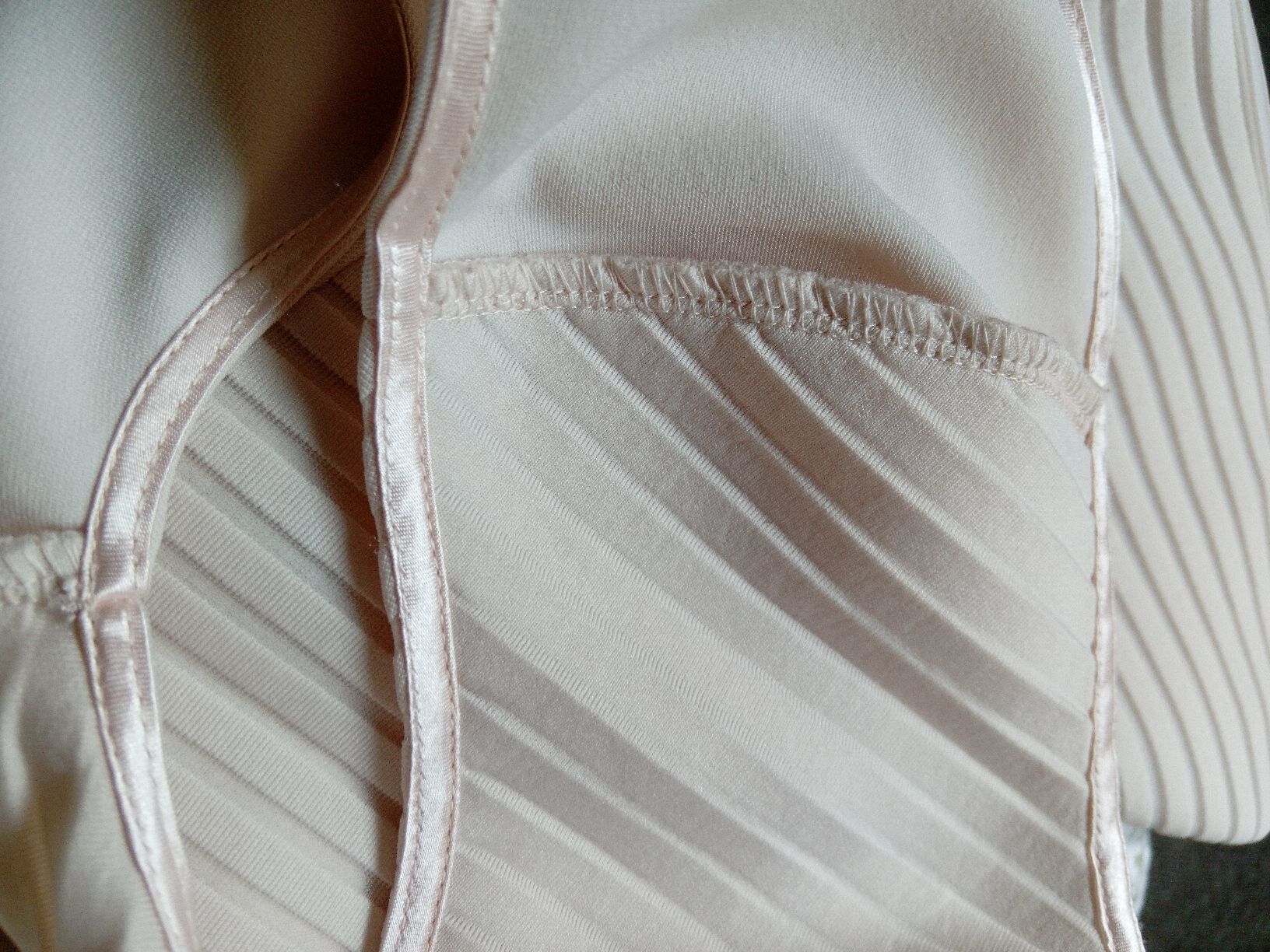 Vestiti: Elegantes Kleid in rosa, Grösse 34 – Usato da Rüthi (Rheintal) venduto da titlis07 3