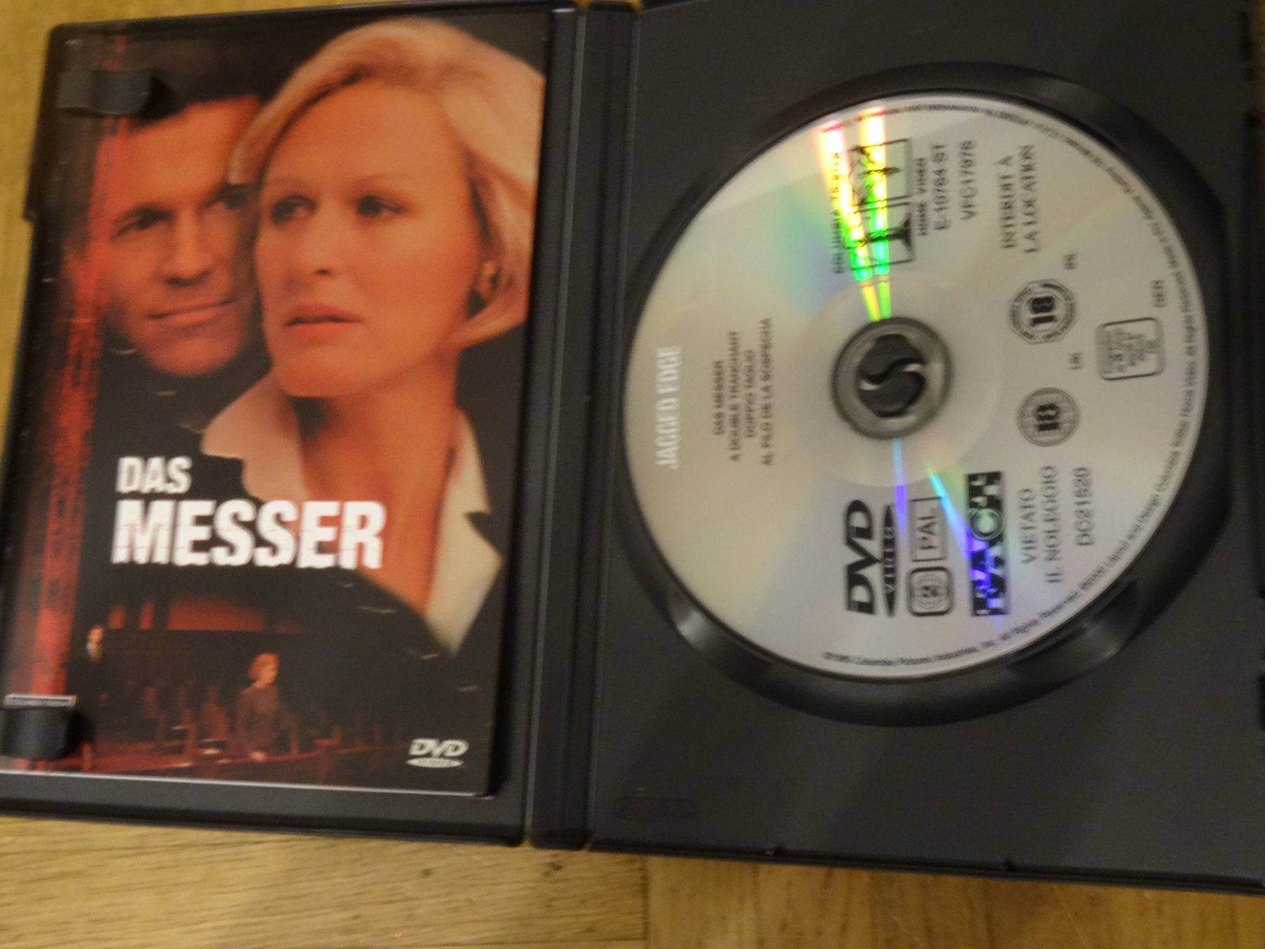 Tutti i DVDs: Das Messer - DVD mit Glenn Close & Jeff Bridges – Usato da Olten venduto da Disc-Verkauf 1