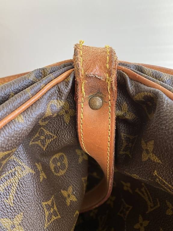 Louis Vuitton Taschen für Damen: Louis Vuitton Saumur 35 Monogram  CHF 250.- – Gebraucht aus Mendrisio von I.K. 4