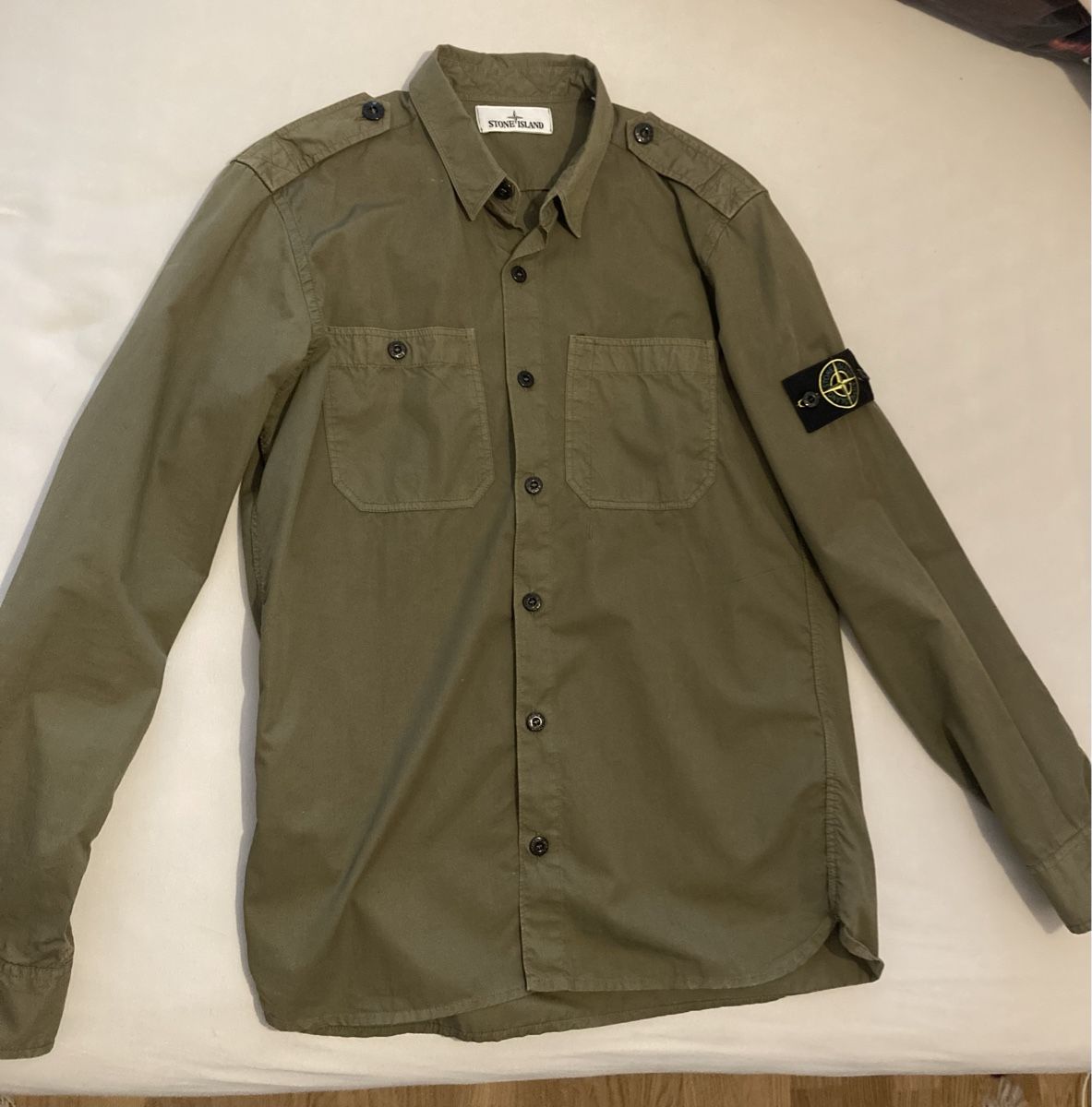 Camicie: Stone Island Hemd – Usato da Erde venduto da Guix1892