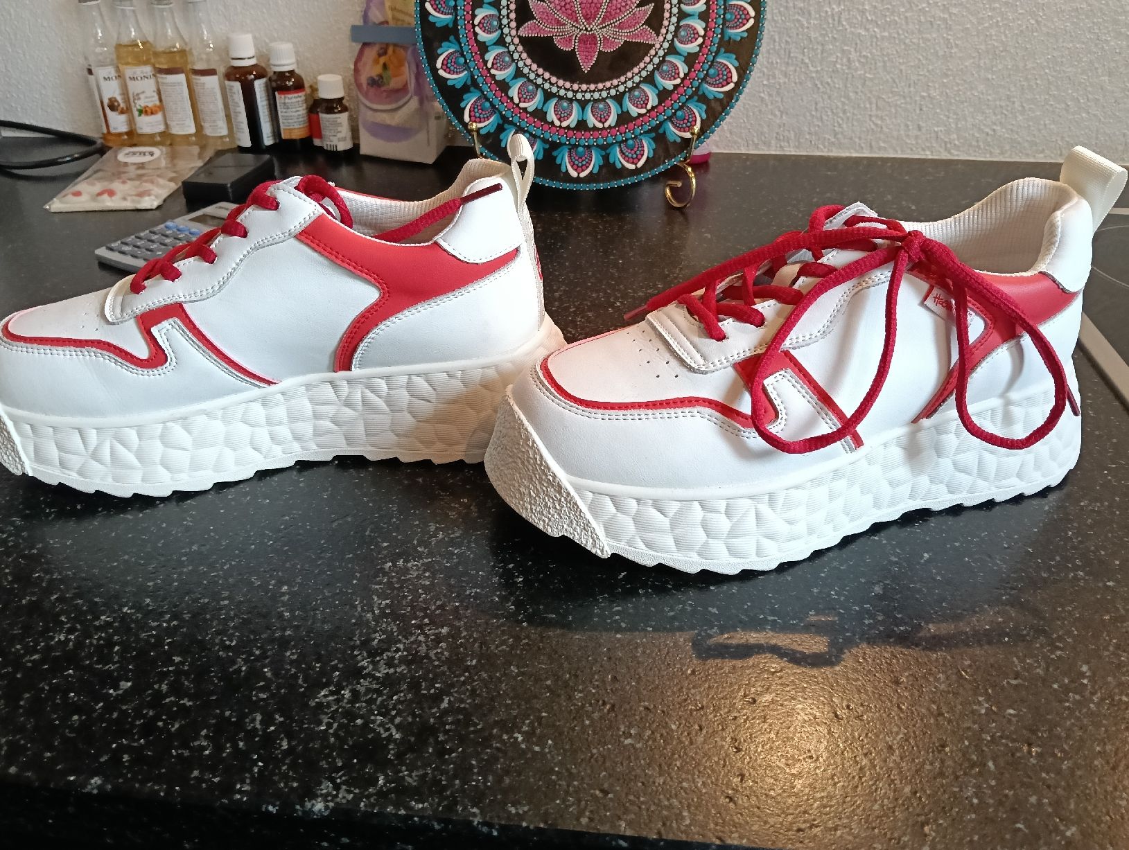 Scarpe da donna: Harry potter Gryffindor Sneaker Grösse 37 – Nuovo (secondo la descrizione) da Hagenbuch ZH venduto da cor_v9zc 1