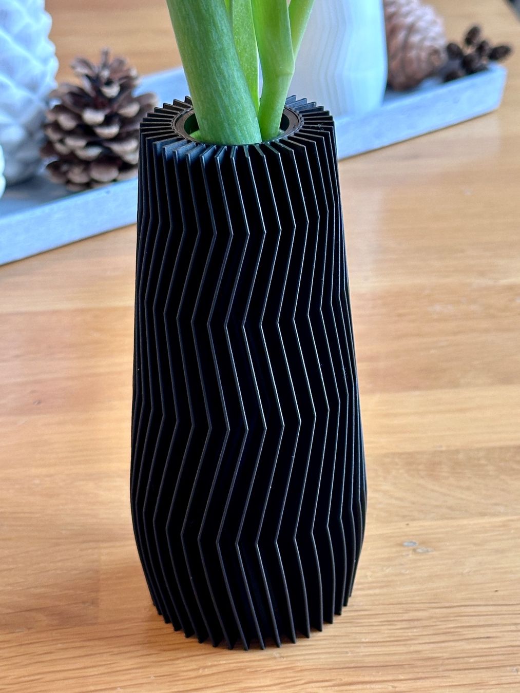 Vasen & Gefässe: Moderne Deko Vase, schwarz, geometrisch – Neu und originalverpackt aus Ibach von ad4432cd 1