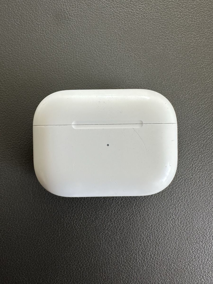 Apple Cuffie: Apple AirPods Pro 2 Ladecase A2700 – Usato da Zürich venduto da 183_hk22
