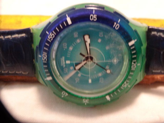 Swatch Montres: S-WATCH HERREN UHR,QUARTZ.SWISS MADE.LÄÜFT – D'occasion à zürich par ahmad01 7