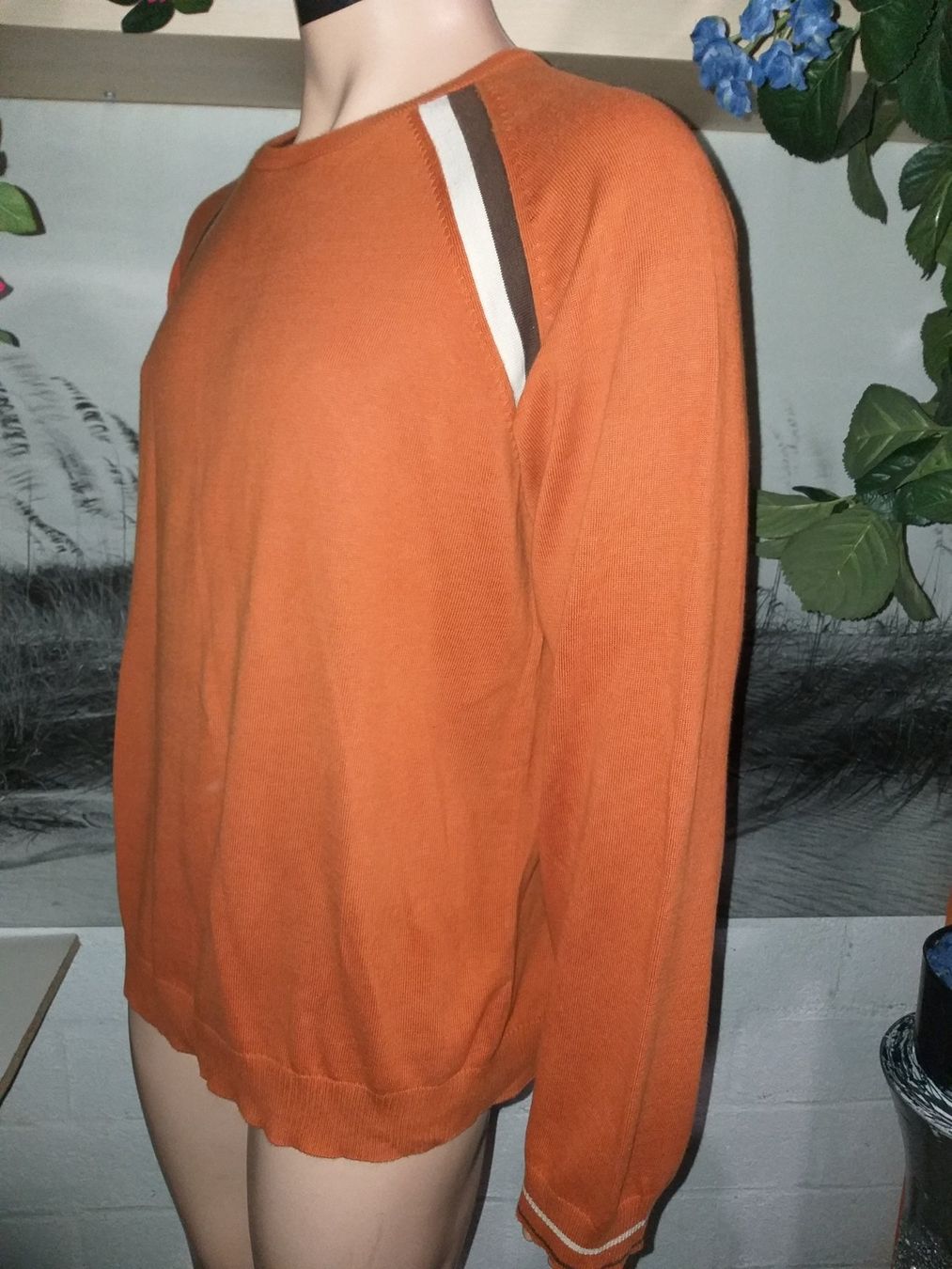 Guess Pullover & Sweatshirts: Pullover GUESS   Taille / Grosse L ( Pas d'étiquette) – Gebraucht aus Cossonay-ville von Super-Price-Quality 2