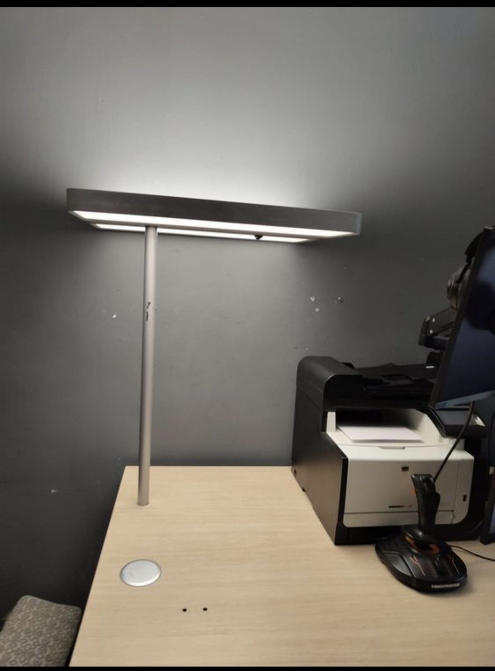 Scrivanie: Bürotisch 2.40mx1m – Usato da Würenlingen venduto da E1999 2