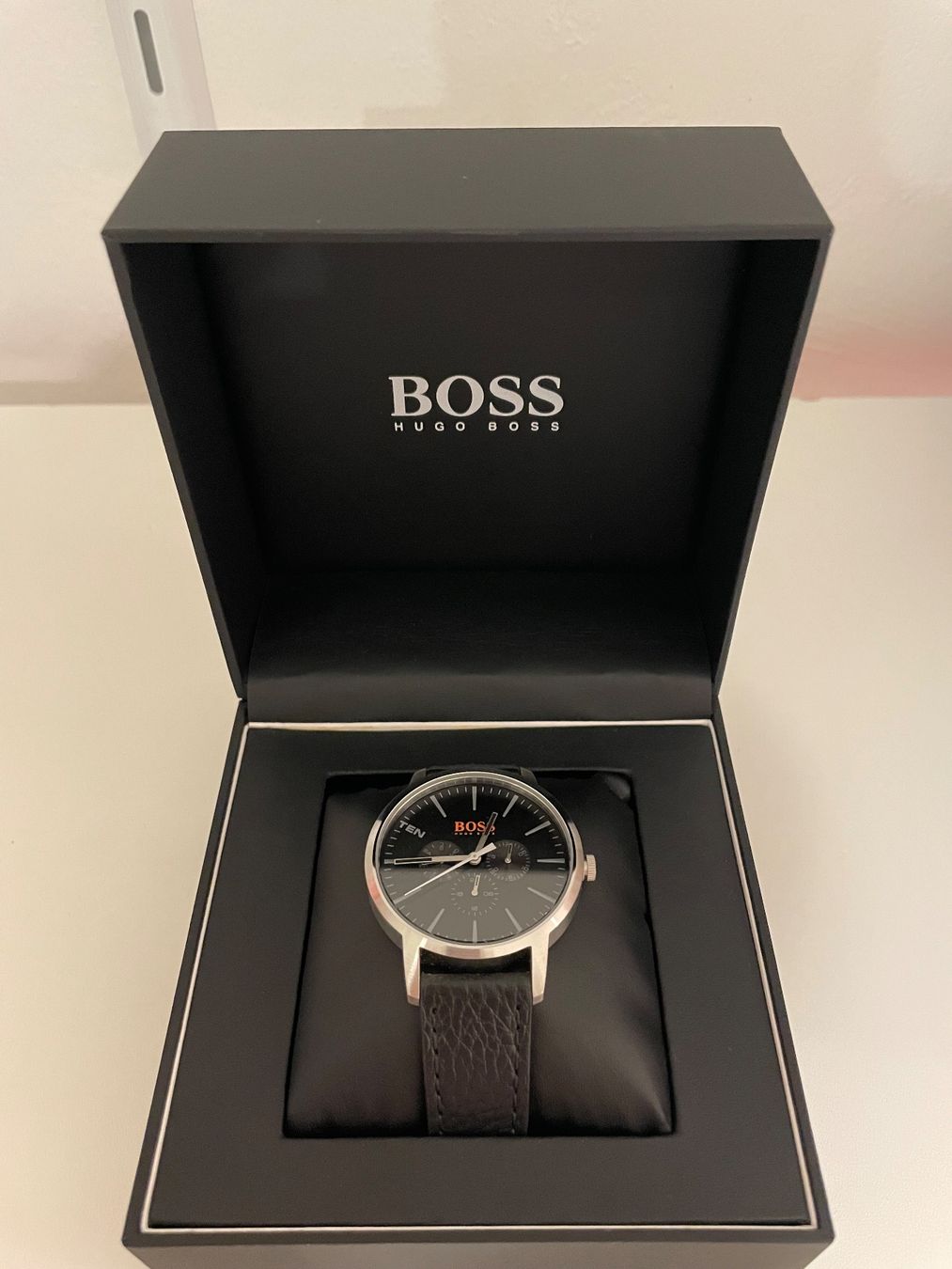 Hugo Boss Orologi: HUGO BOSS HERREN UHR – Nuovo e nell'imballaggio originale da Zürich venduto da LIQUIDATOR.CP