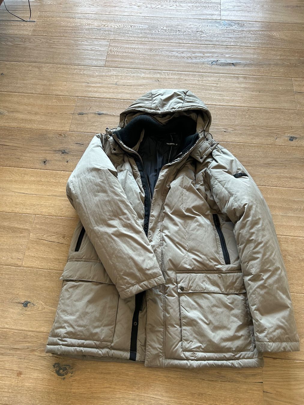 Strellson Giacche: Winterjacke / Parka Strellson Premium Gillmore, Grösse 56 – Usato da Thayngen venduto da Neuhof80
