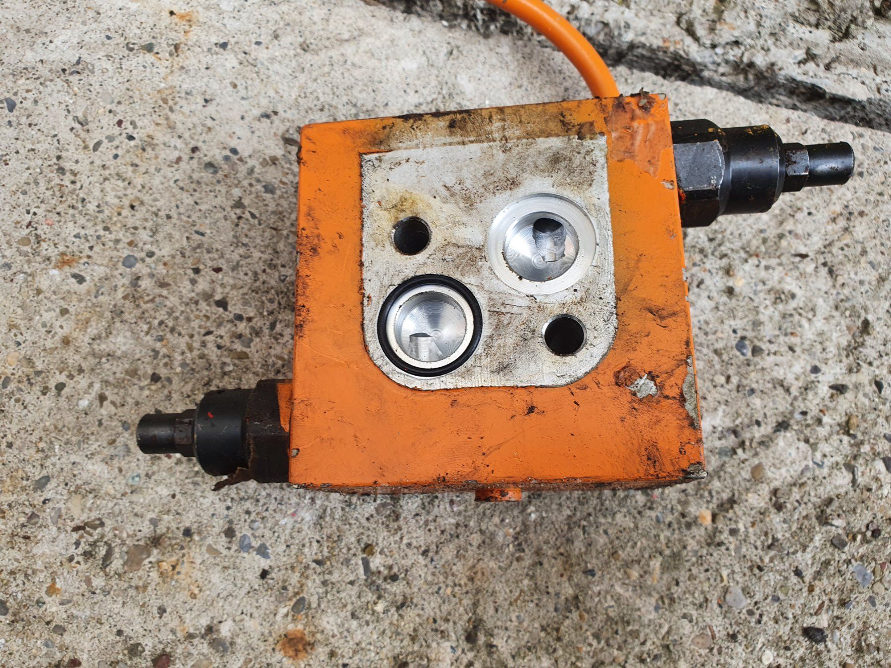 Tutte le macchine: DBV hydr.motor – Usato da Balterswil venduto da Jeko1967
