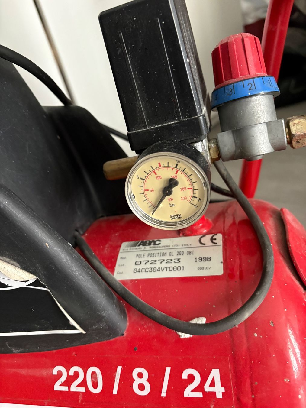 Compressori: Airliner Kompressor 24L  8 bar 1.5 HP fahrbar – Usato da Münchwilen TG venduto da Laty77 5