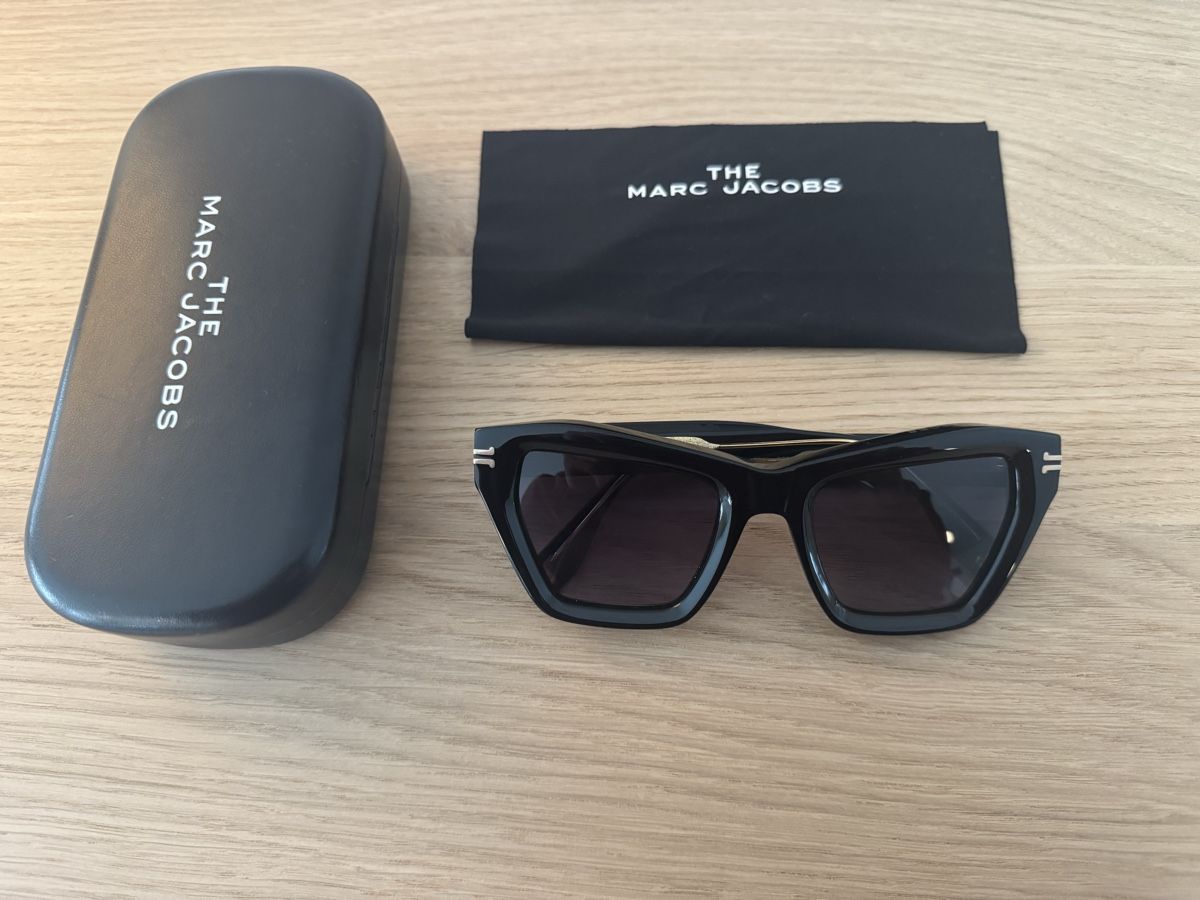 Marc Jacobs Occhiali & Lenti: Marc Jacobs Sonnenbrille Cateye schwarz – Nuovo (secondo la descrizione) da Kloten venduto da BLarsonneur