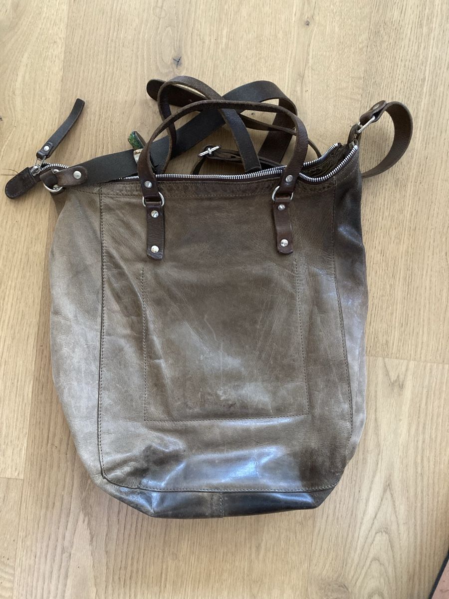 Borse: Ledertasche von m0851 aus Kanada – Usato da Bolligen venduto da abara1 1